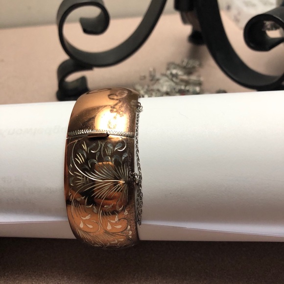 Wide Sterling silver bangle - Picture 4 of 8